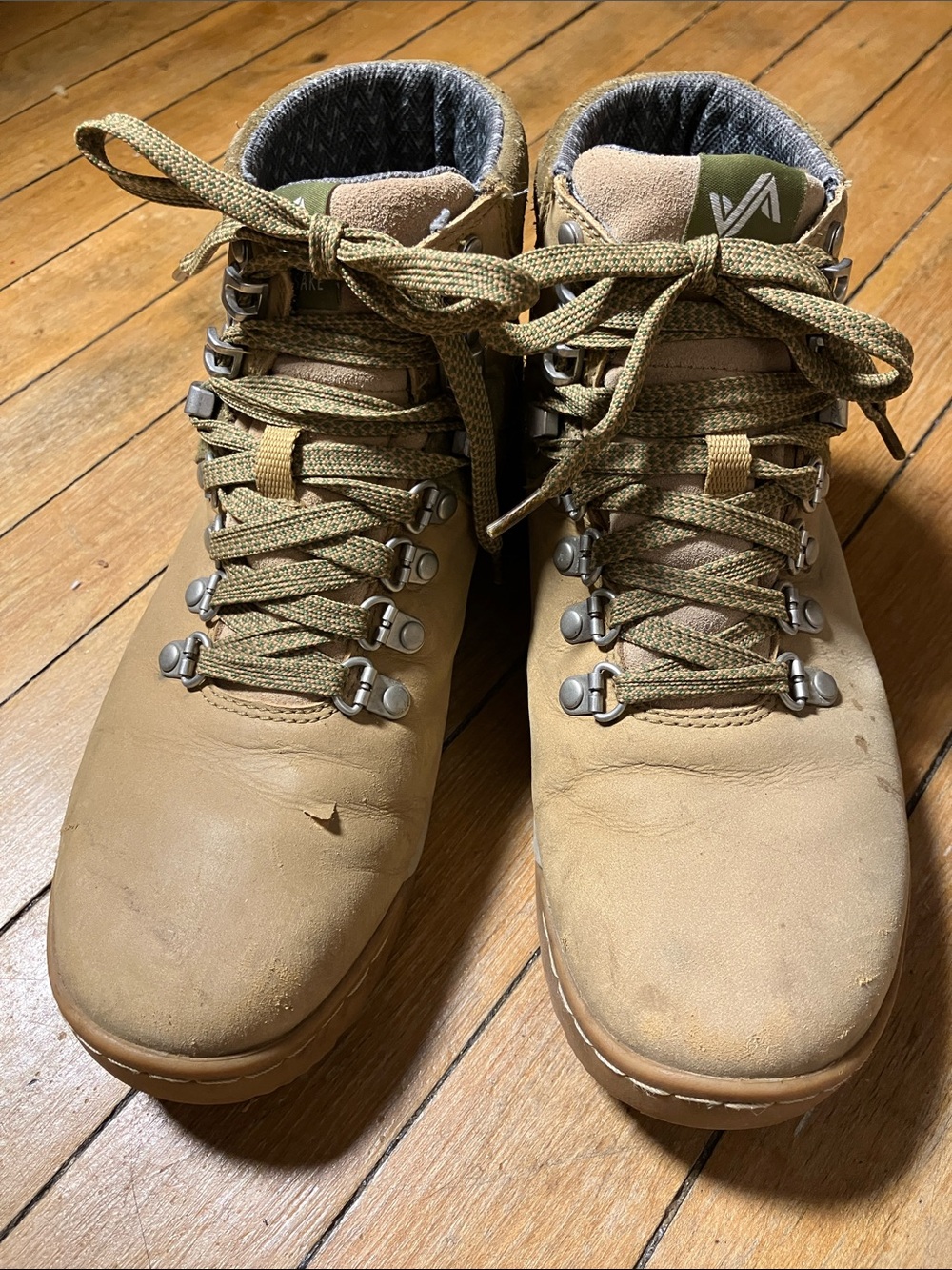 Forsake Patch Women’s Tan Leather Hiking Boots size 6